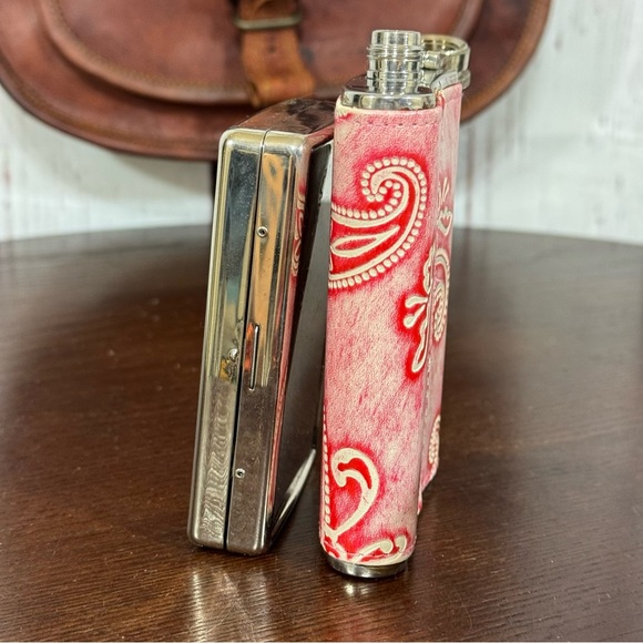 Red leather and Silver Flask & playing card or cigarette holder Paisley Design - Picture 1 of 12